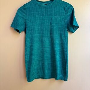 MP My Protein Green Beans Short Sleeve Tee with Textured Fabric Size Small